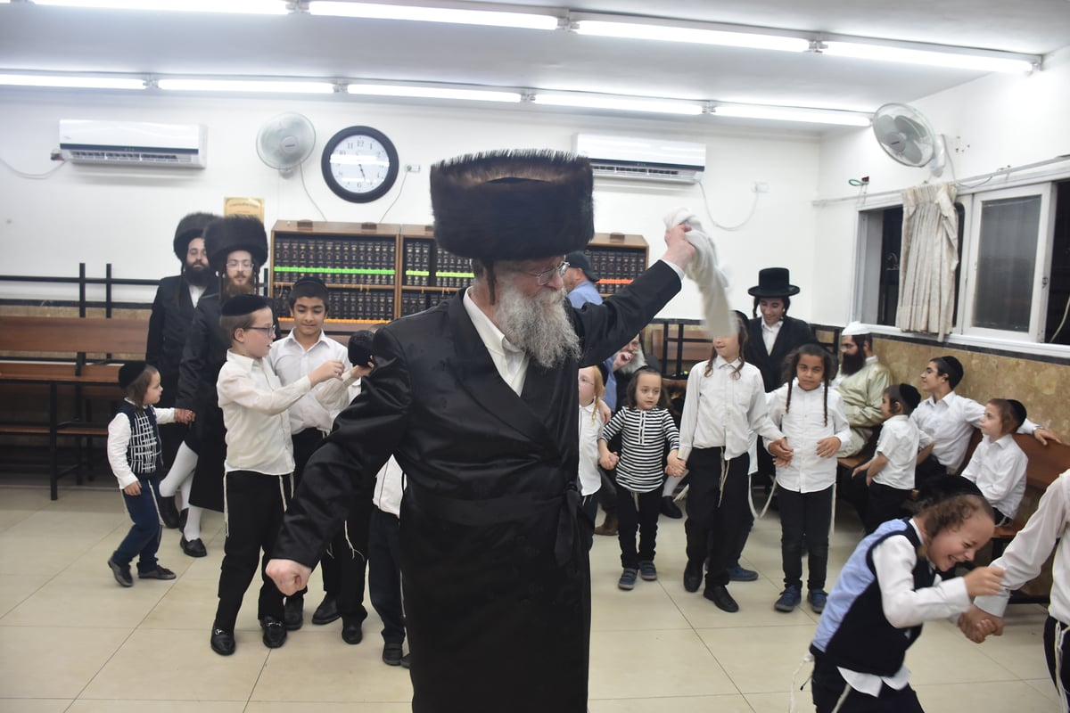 באבוקות אש: שמחת בית השואבה בלעלוב ב"ב