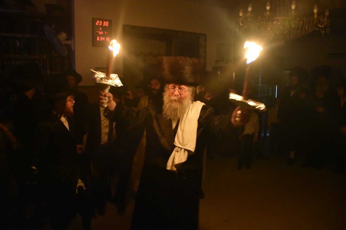 באבוקות אש: שמחת בית השואבה בלעלוב ב"ב