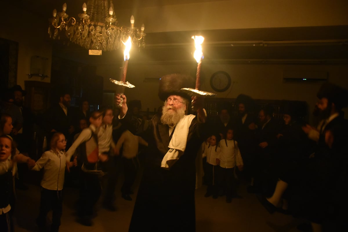 באבוקות אש: שמחת בית השואבה בלעלוב ב"ב