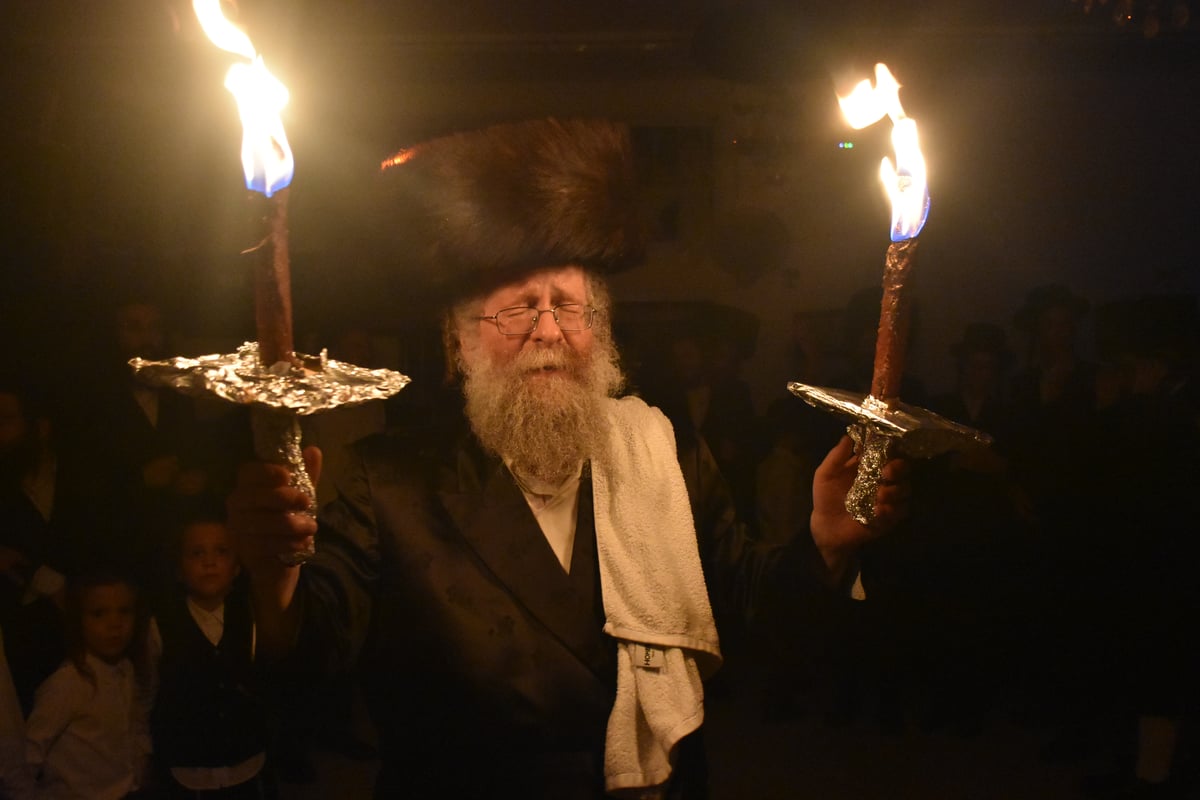 באבוקות אש: שמחת בית השואבה בלעלוב ב"ב