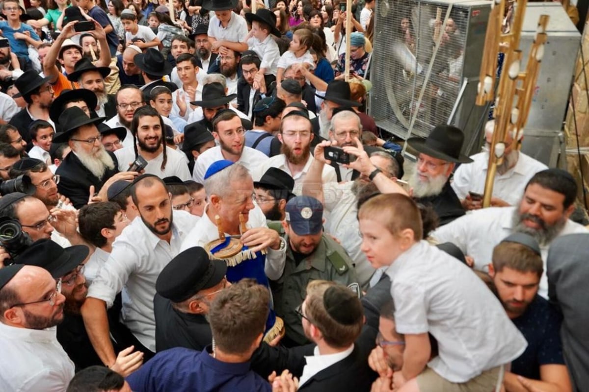 גנץ בחגיגת ההקפות השניות לפני כשנתיים