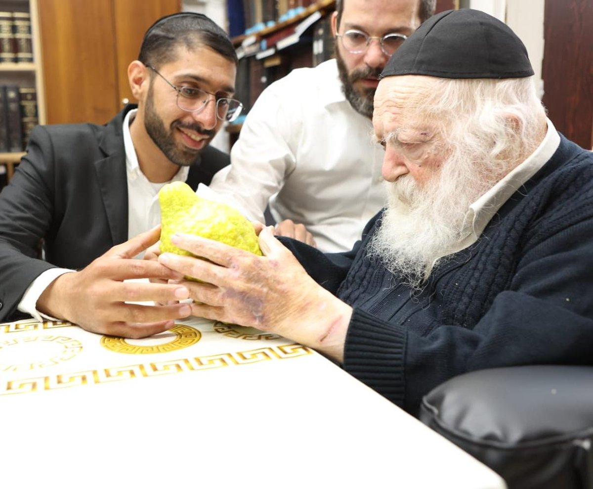 זופניק בכיכר • כל התמונות והנייעס של חגי תשרי