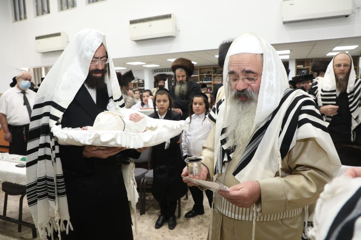 תיעוד: שמחת הברית לנין האדמו"ר מלעלוב י"ם