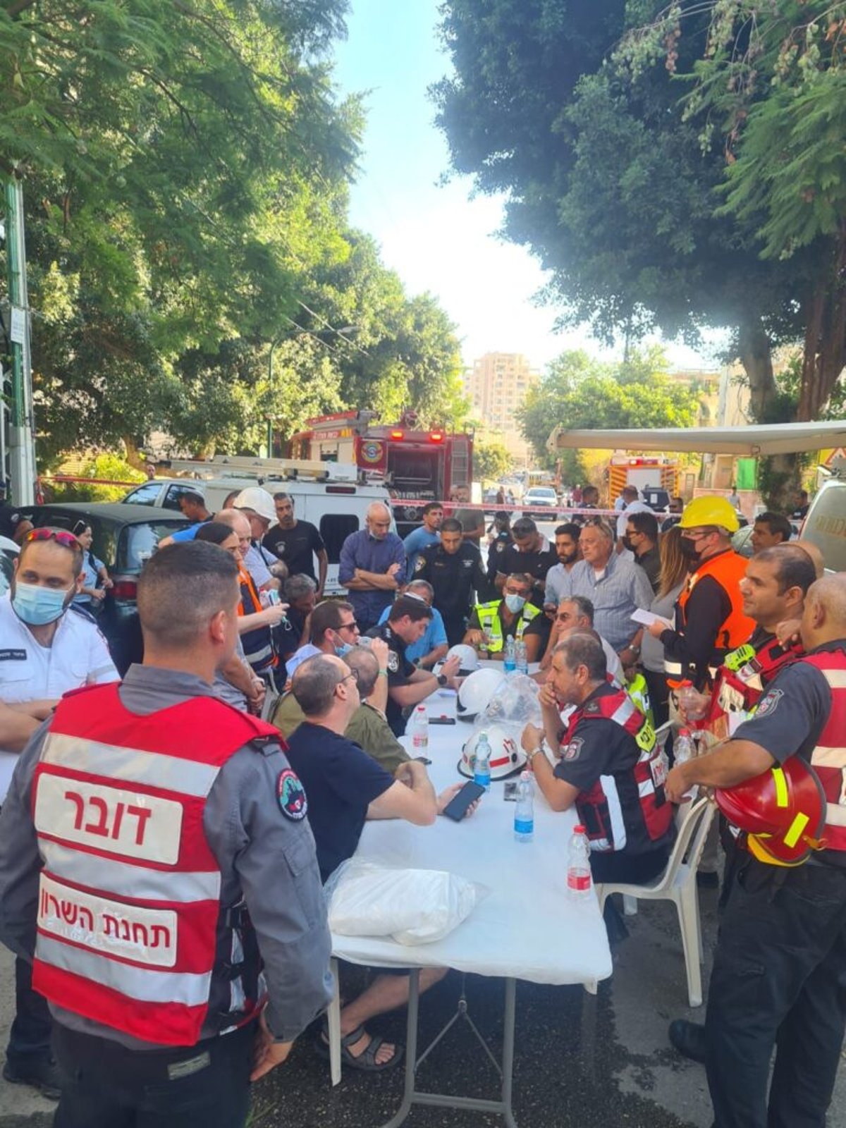 המשפחות פונו מביתם, הבניין נהרס בצורה מבוקרת