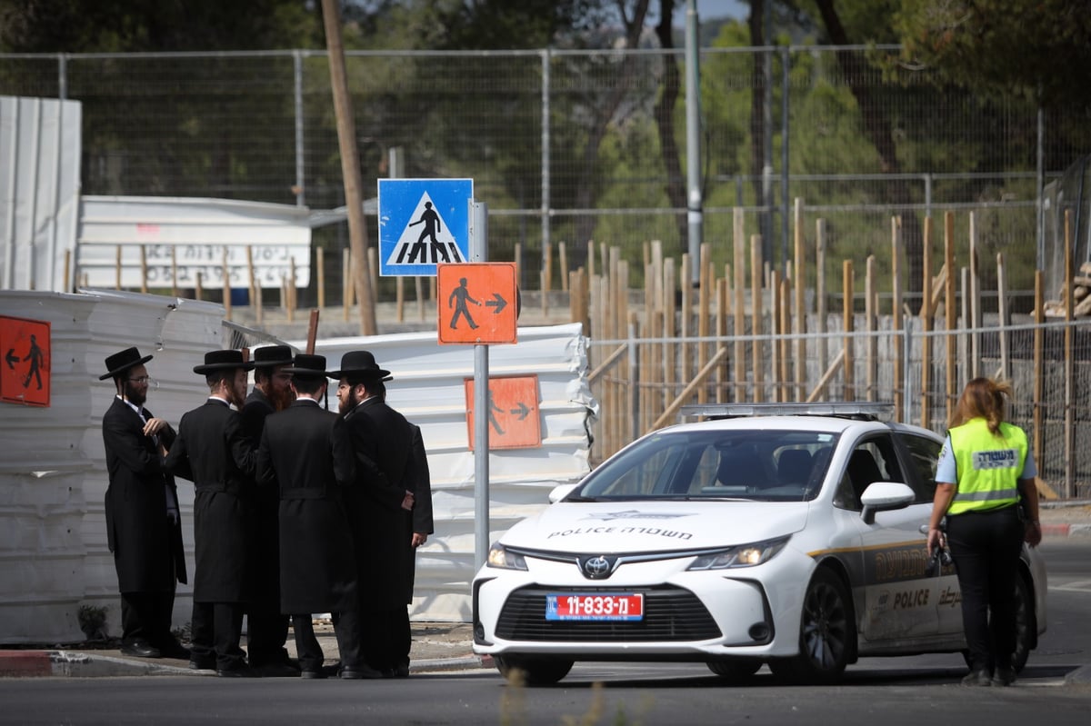 'רשות העתיקות' יצאה במבצע; מעל 60 מפגינים עוכבו