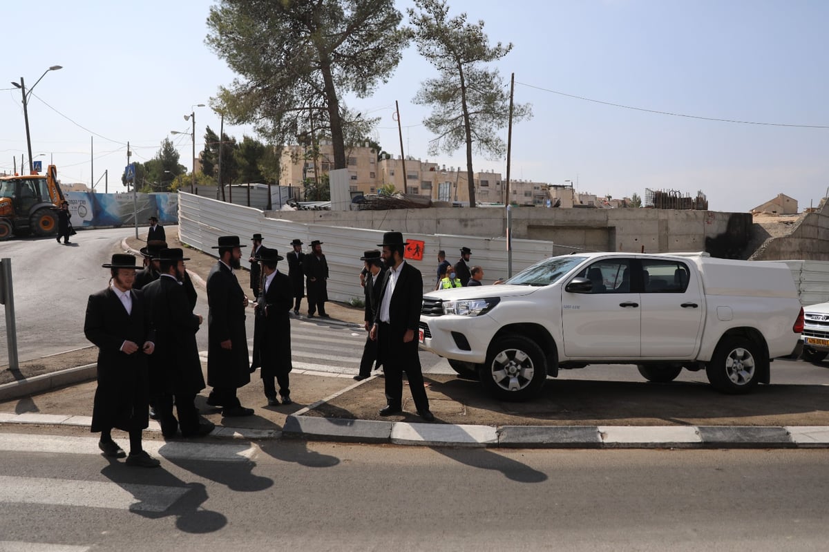 'רשות העתיקות' יצאה במבצע; מעל 60 מפגינים עוכבו