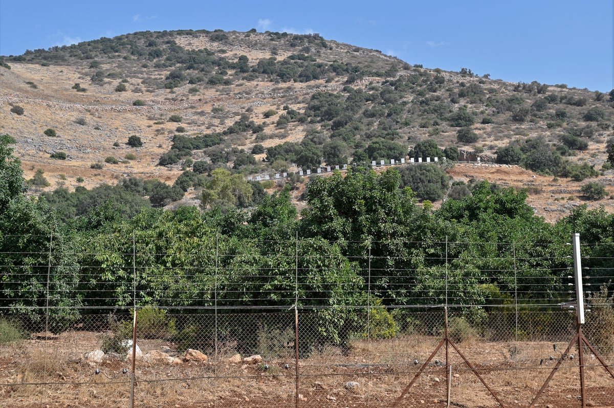 תיעוד: יהודים עלו ל'הר הבתרים' בגבול לבנון