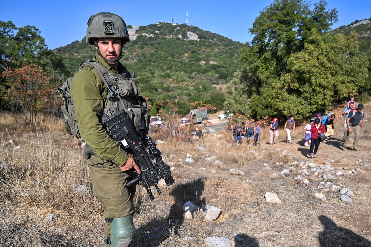 תיעוד: יהודים עלו ל'הר הבתרים' בגבול לבנון