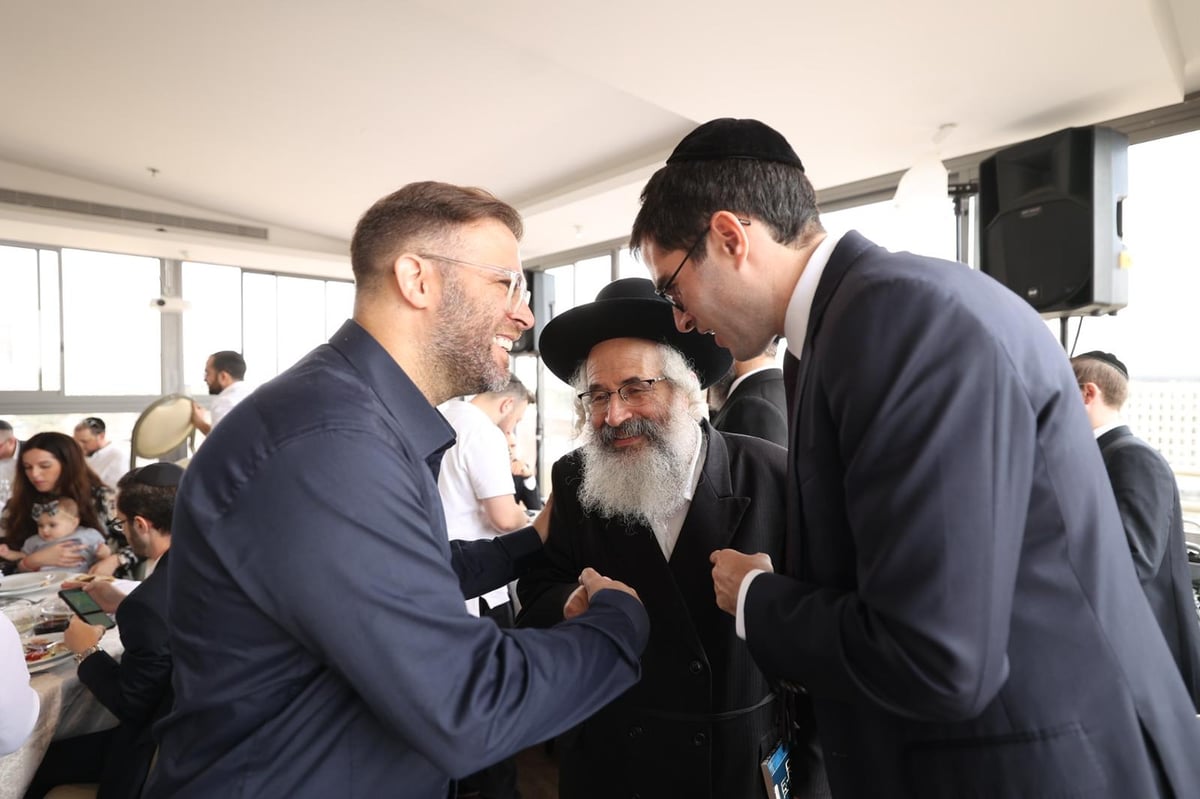 מזל טוב: יקי אדמקר חגג ברית מילה לבנו • תיעוד