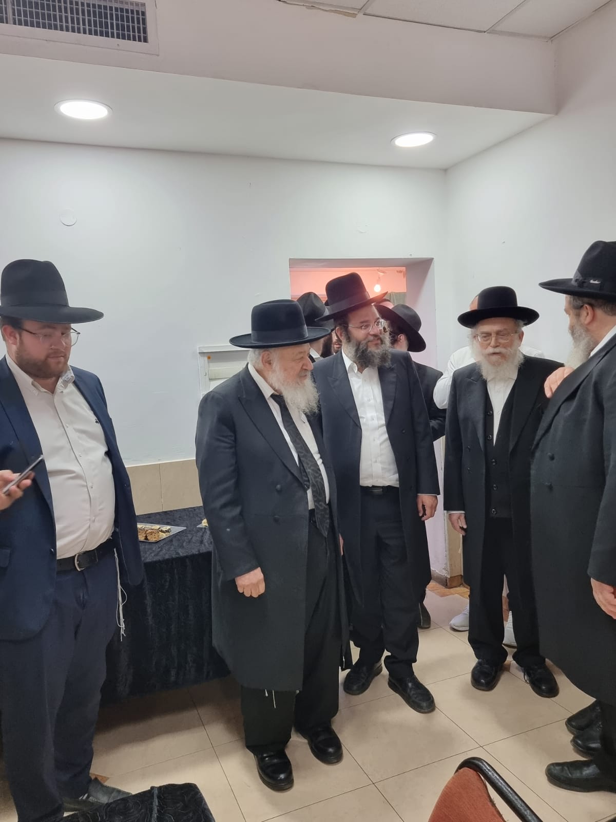 צפו: ברית לנין הגר"ב אלישיב והגראי"ה קוק