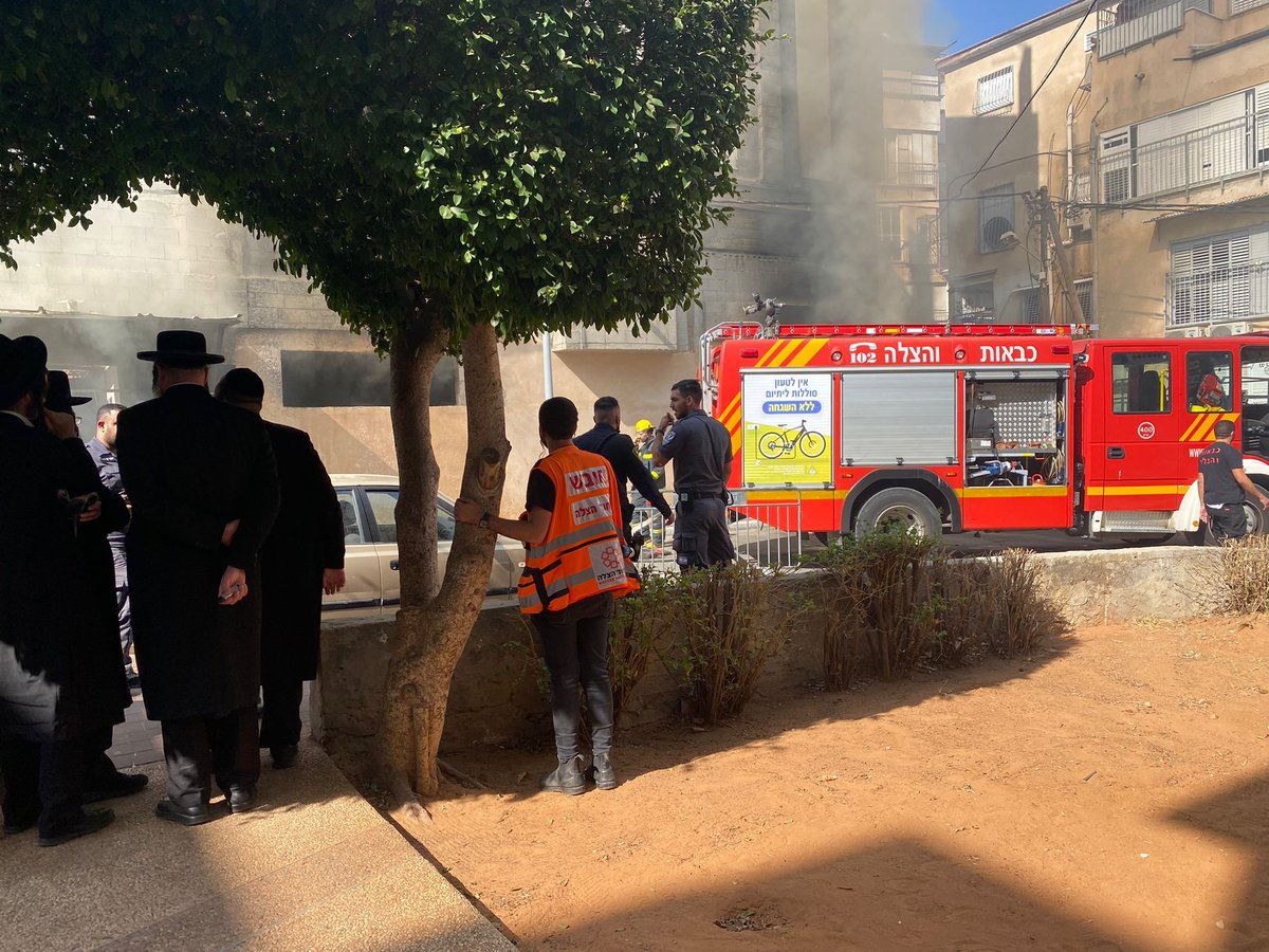 שעות לפני חופת נכד האדמו"ר: שריפה בבניין החסידות