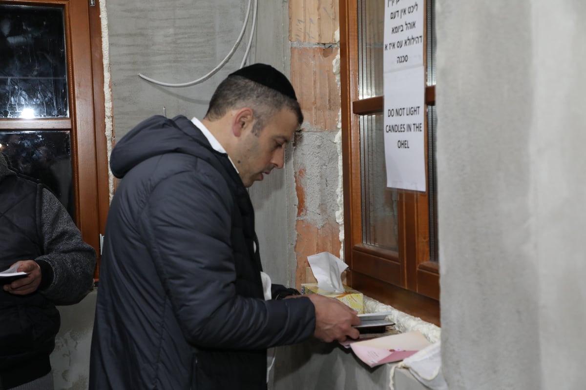 הונגריה: הילולת הרה"ק בעל ה'מנוחת אשר' מטשענגער זיע"א