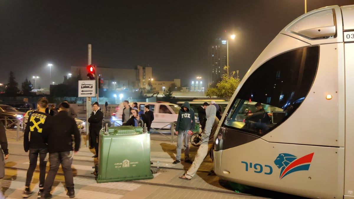 מחאת אהוביה סנדק; שבעה נעצרו • צפו