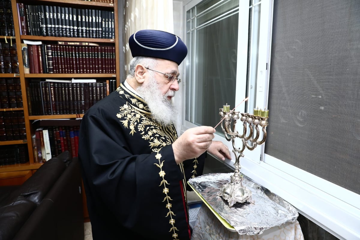 תיעוד: ההדלקה של הראשון לציון הגר"י יוסף