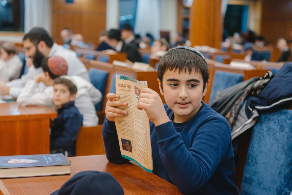 מסיבת חנוכה למשתתפי "אבות ובנים" במוסקבה