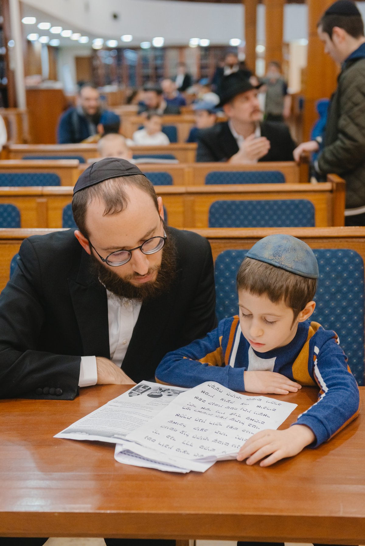 מסיבת חנוכה למשתתפי "אבות ובנים" במוסקבה