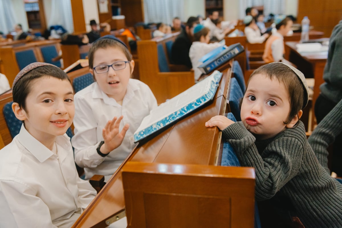 מסיבת חנוכה למשתתפי "אבות ובנים" במוסקבה