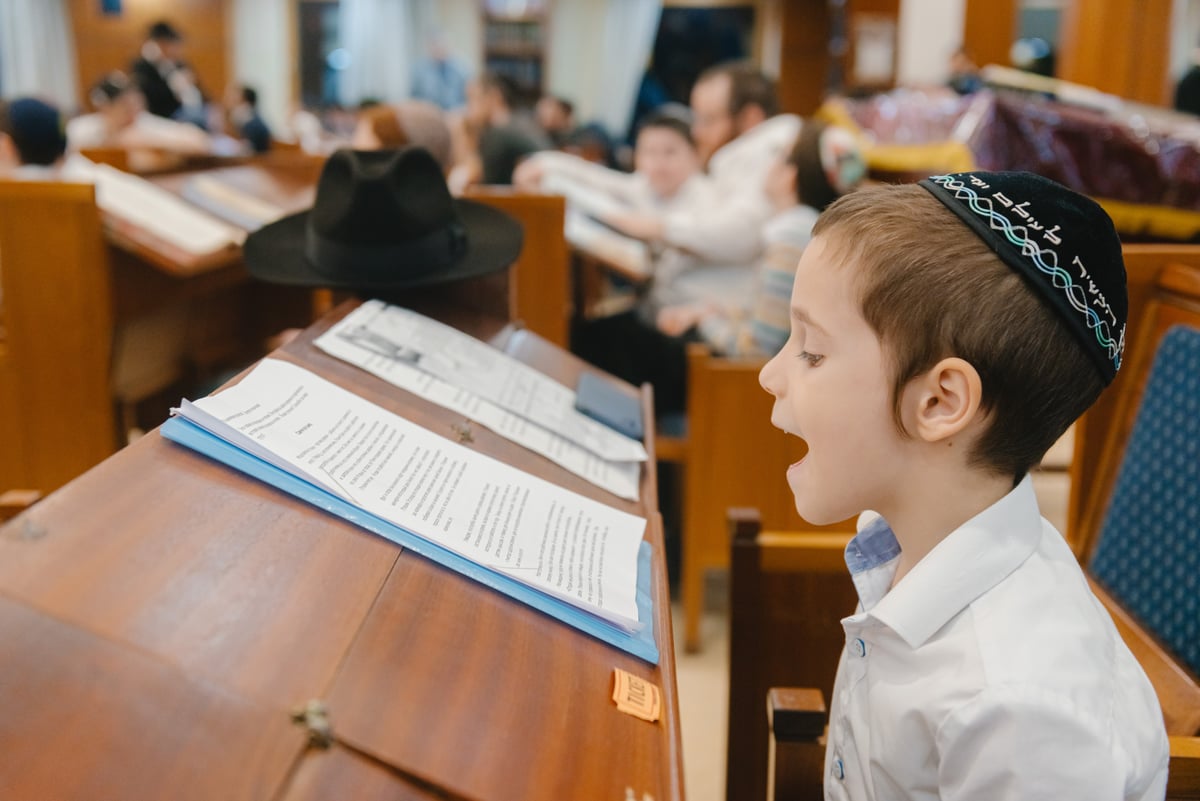 מסיבת חנוכה למשתתפי "אבות ובנים" במוסקבה