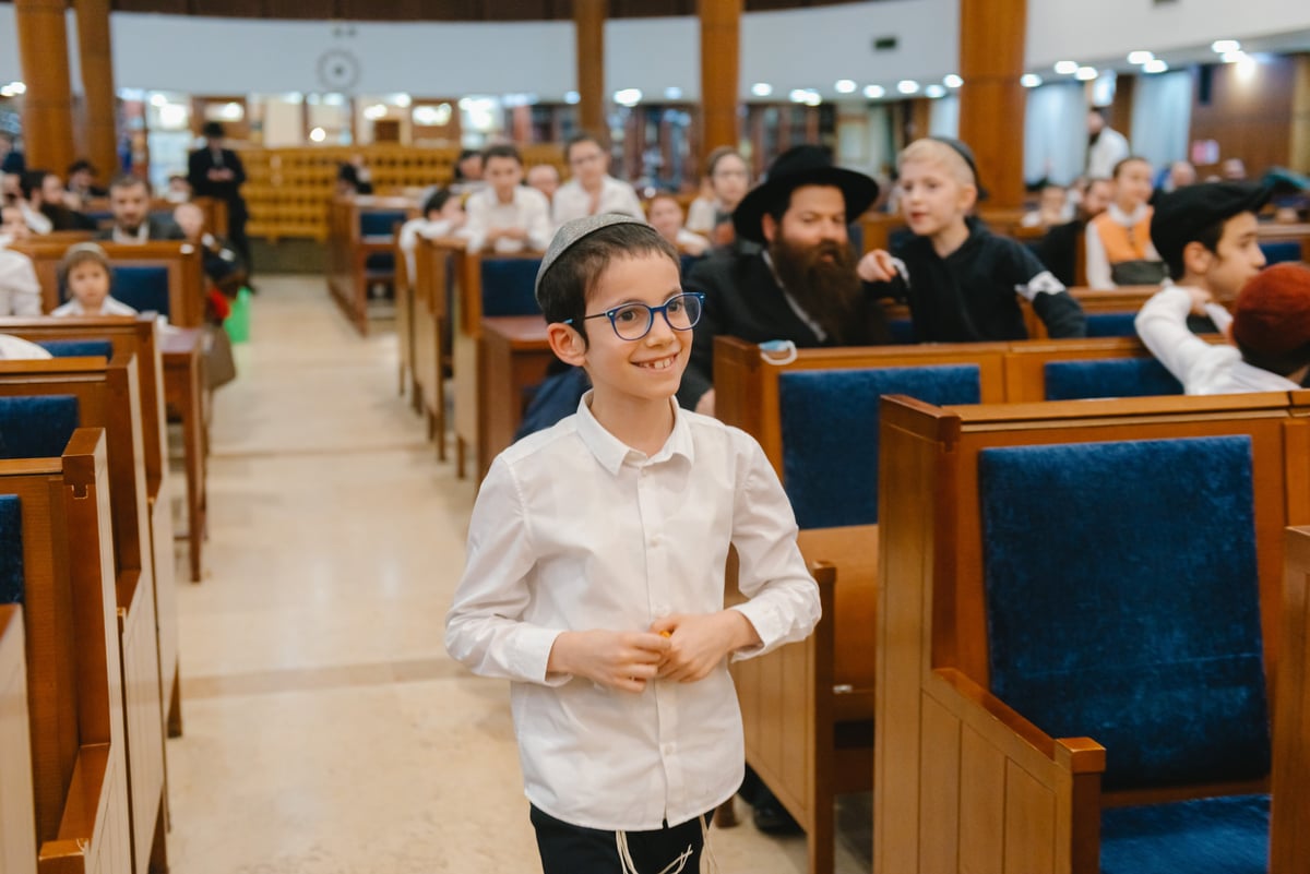 מסיבת חנוכה למשתתפי "אבות ובנים" במוסקבה