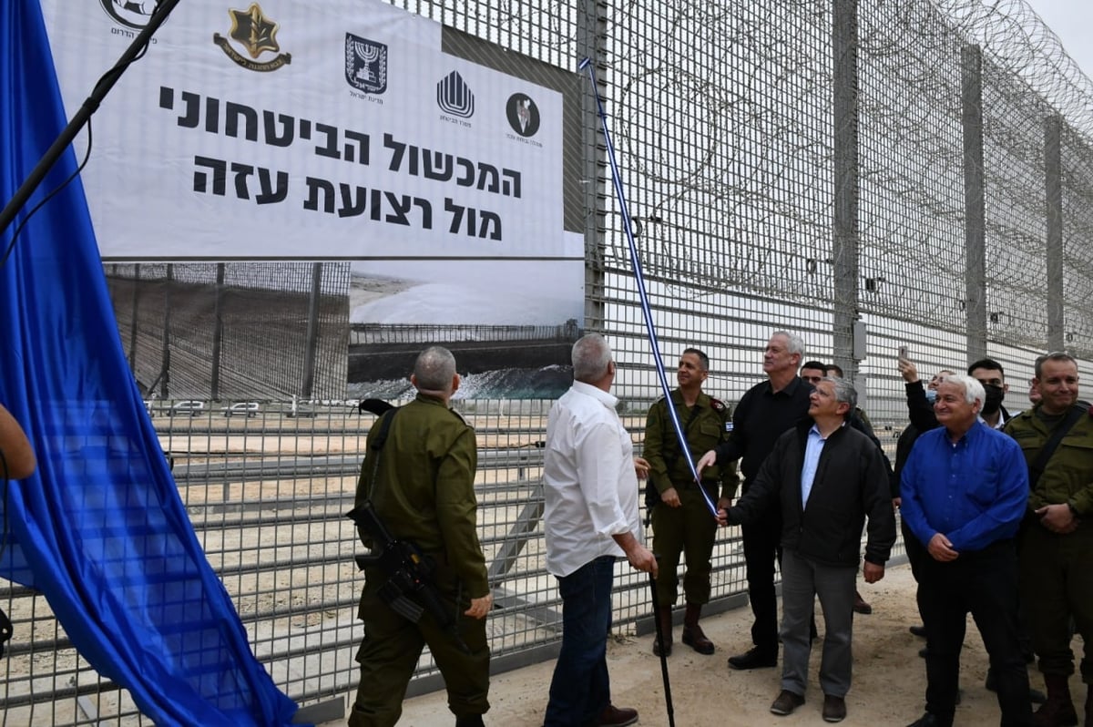 הושלמה בניית המכשול מסביב לרצועת עזה • צפו