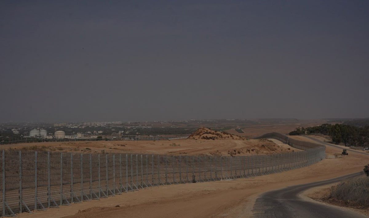 הושלמה בניית המכשול מסביב לרצועת עזה • צפו