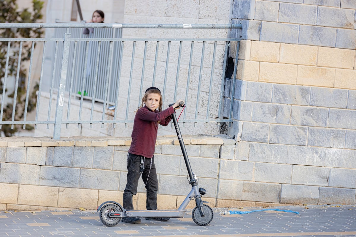 מרהיב: שיירת הטנקים של חב"ד מסביב לישראל