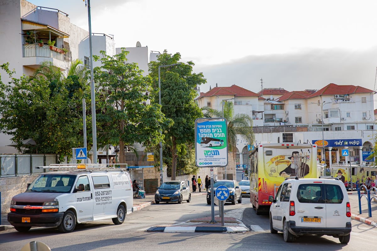 מרהיב: שיירת הטנקים של חב"ד מסביב לישראל