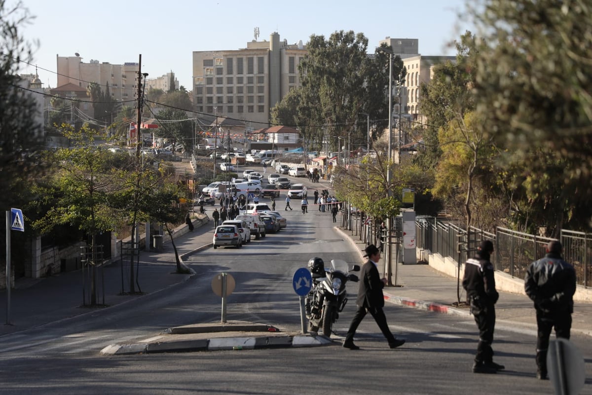 פיגוע דקירה בסמוך לקבר שמעון הצדיק; המחבלת נעצרה