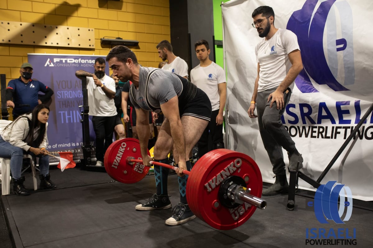 אברך ו... 'אלוף הארץ' בהרמת משקולות של 312.5 ק"ג