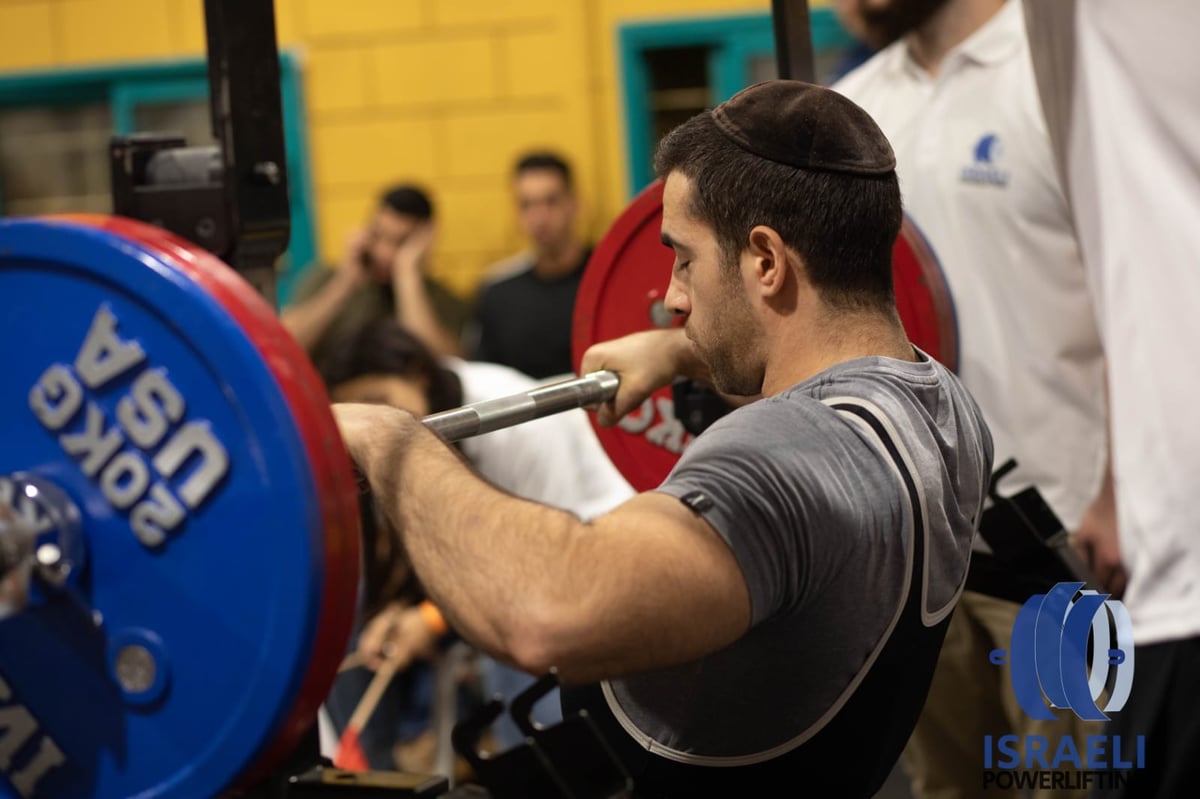 אברך ו... 'אלוף הארץ' בהרמת משקולות של 312.5 ק"ג