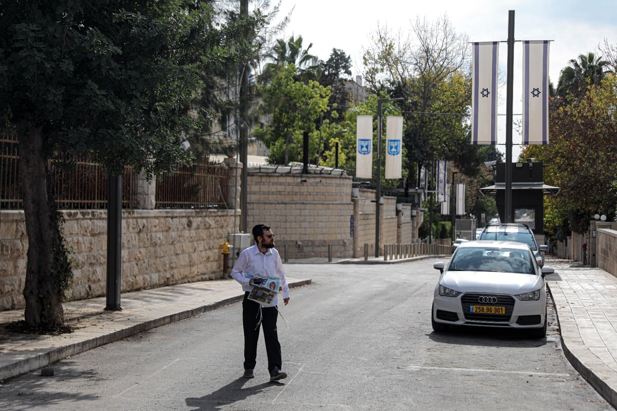 המאבטחים עזבו את רחוב בלפור; גלריה