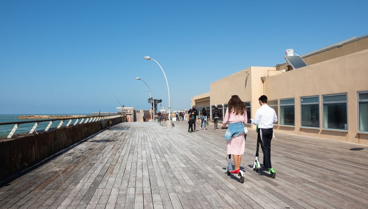 תקשיב טוב &bull; אילוסטרציה, למצולמים אין קשר לכתבה