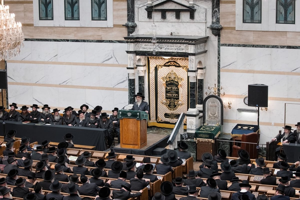 כך קיבלו חסידי סאטמר את 23 התקנות החדשות