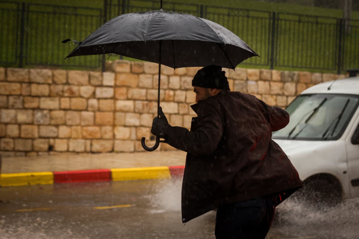 התחזית: הרוחות ייחלשו; גשם וסופות רעמים