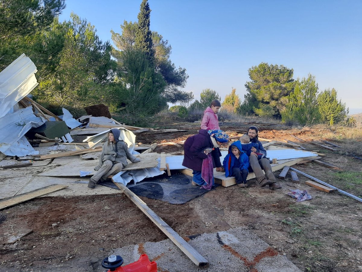 למרות המחאה: כוחות הביטחון החלו בהרס מבנים בחומש