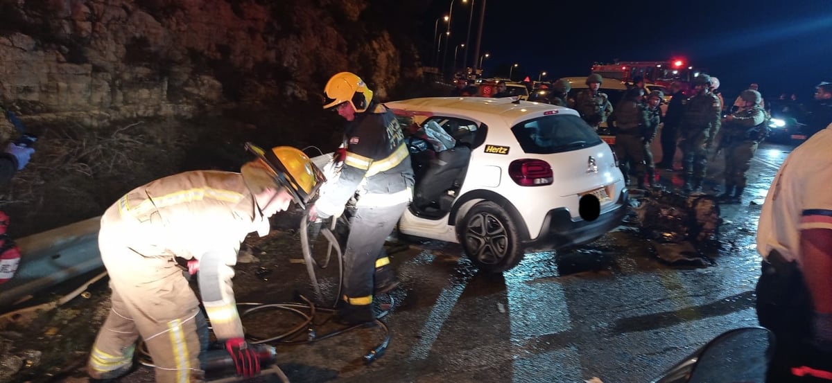 תאונה בין אוטובוס לרכב פרטי; שניים נפצעו