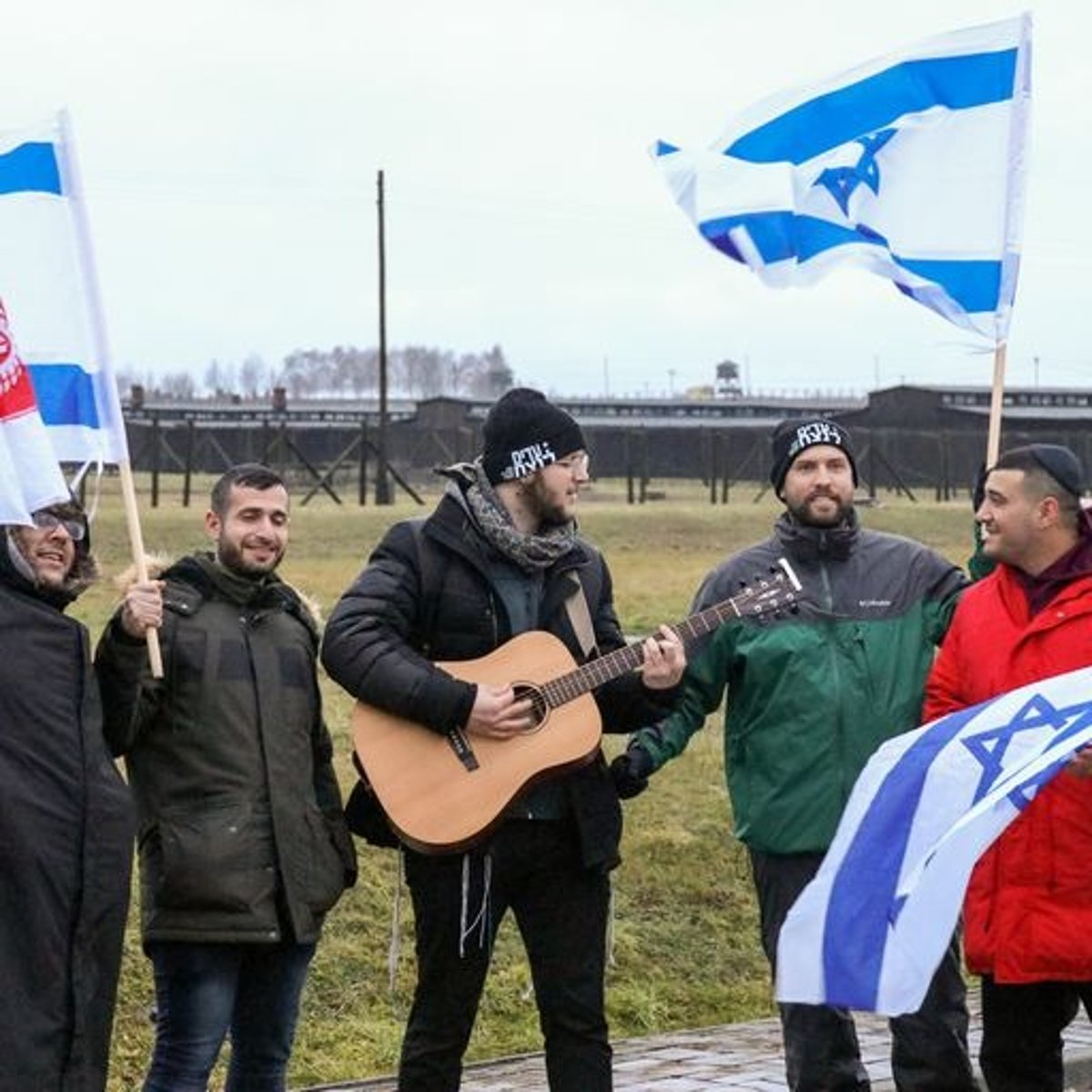 עשרות בוגרי המסלולים החרדים בצה"ל השתתפו במסע מיוחד לפולין