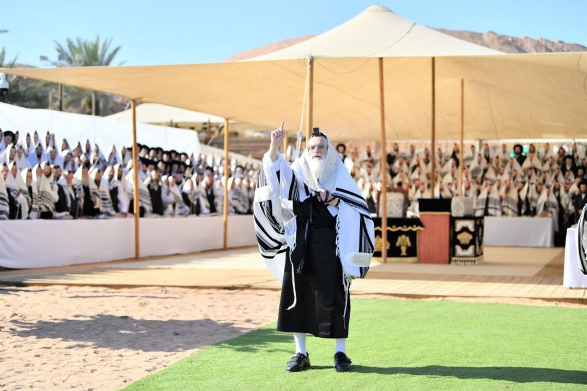 סמוך לאילת: האדמו"ר מויז'ניץ ערך מעמד 'שירת הים'