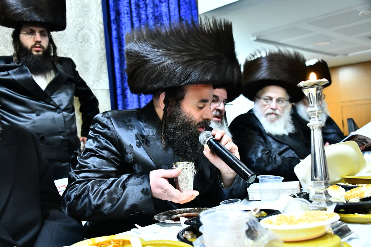 חתונת נכדת הרבי זצ"ל עם נינו של הנגיד • תיעוד