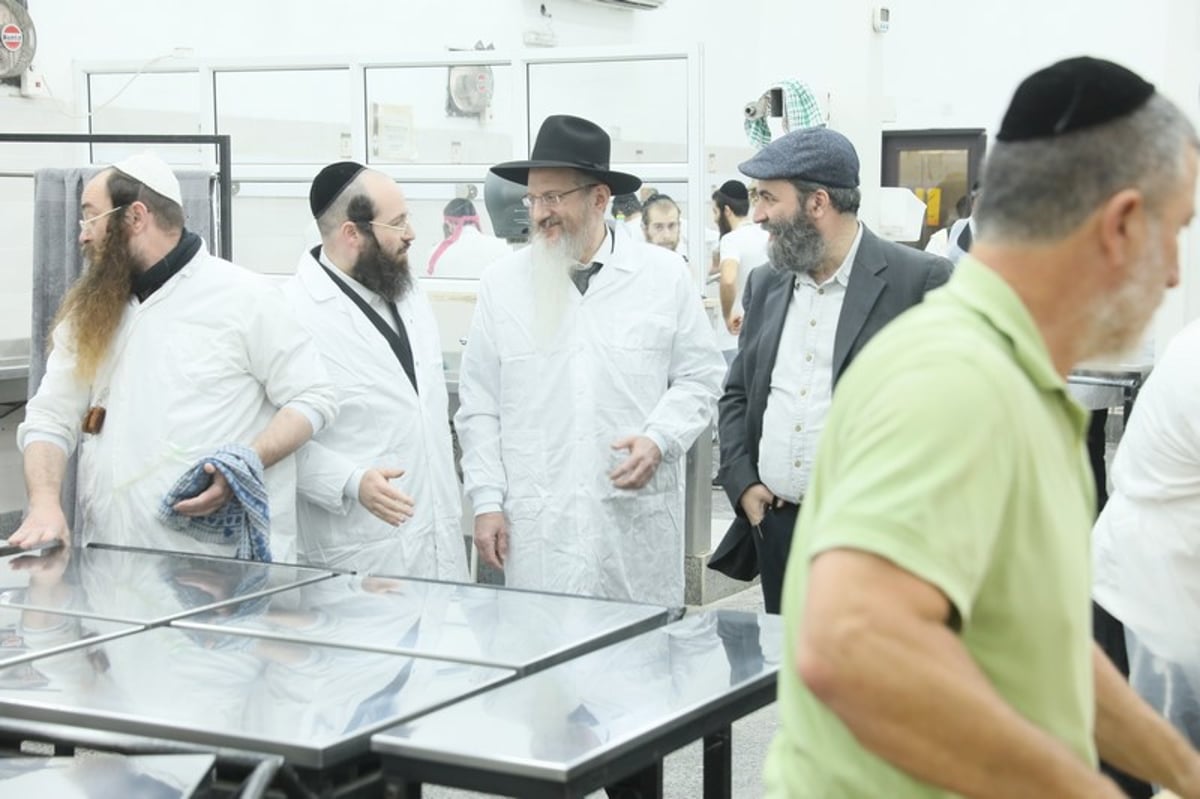 כך נערכים ברוסיה לקראת חג הפסח • תיעוד