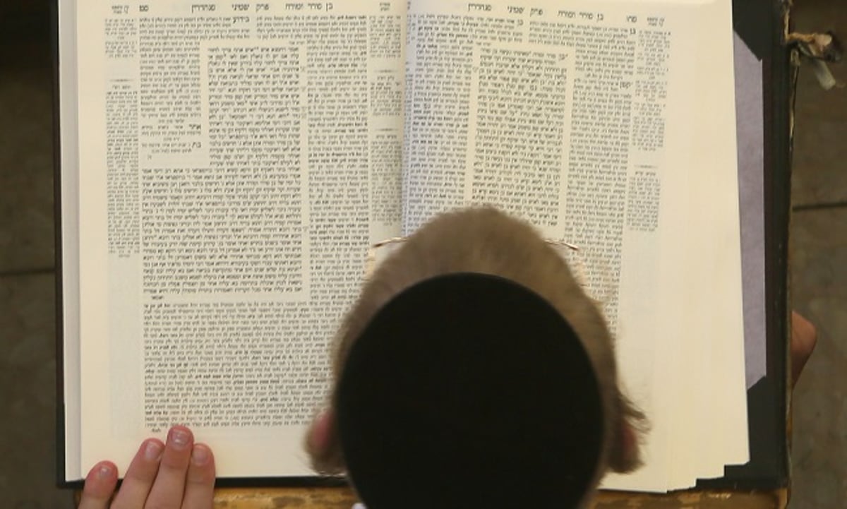 מועד קטן יג' • סיכום הדף היומי עם שאלות לחזרה ושינון
