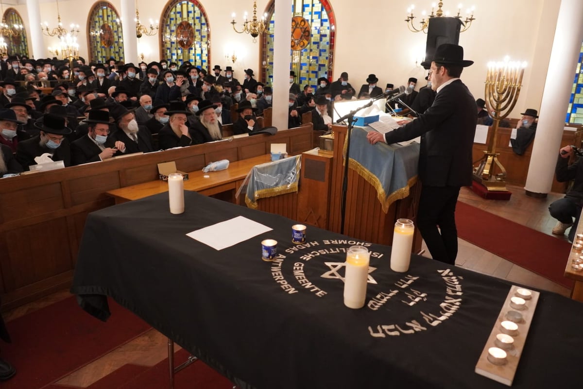 תיעוד: אלפים ליוו למנוחות את רבי דוד משה ליברמן זצ"ל