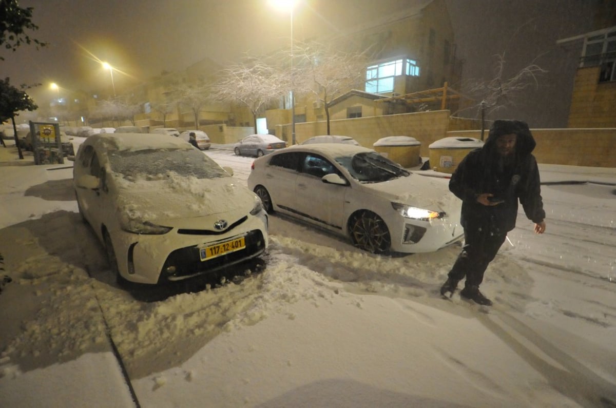 בובות באישון ליל: מראות השלג בביתר עילית