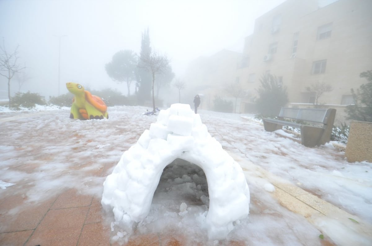 בובות באישון ליל: מראות השלג בביתר עילית