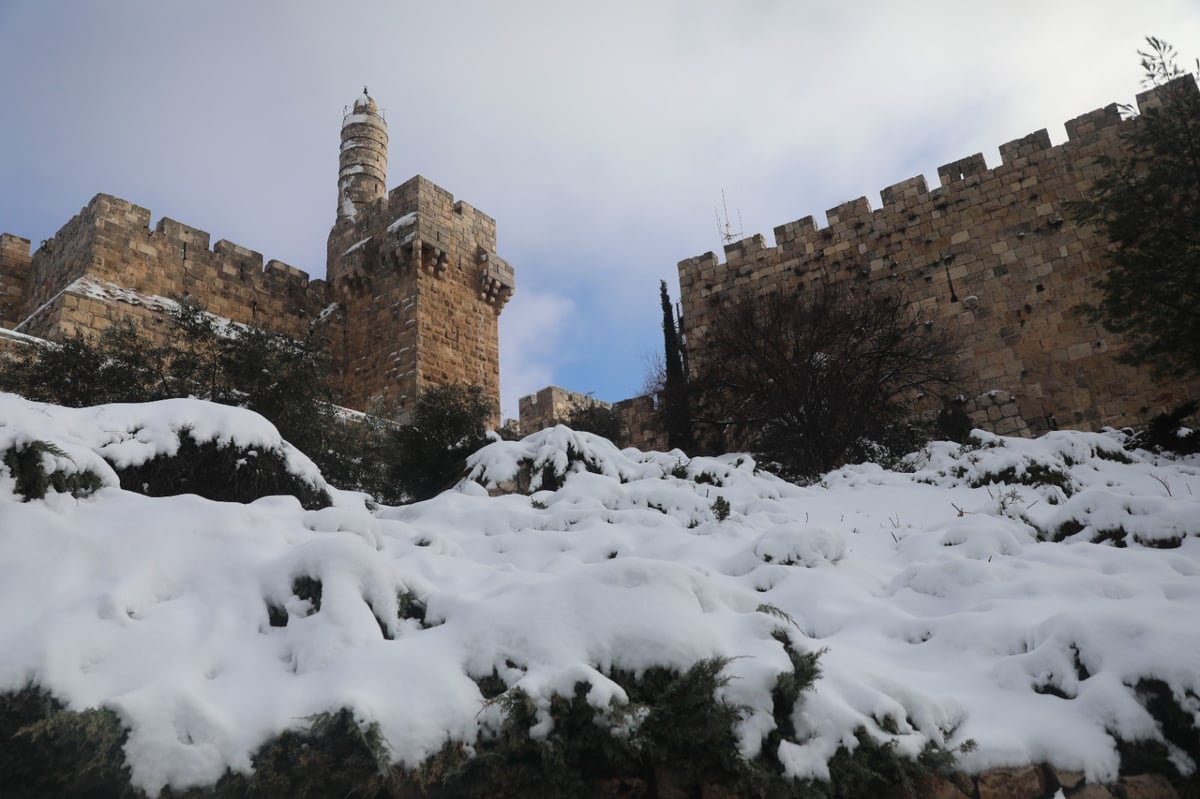 המוני ישראלים קמו לבוקר לבן • עדכונים ממוקדי השלג