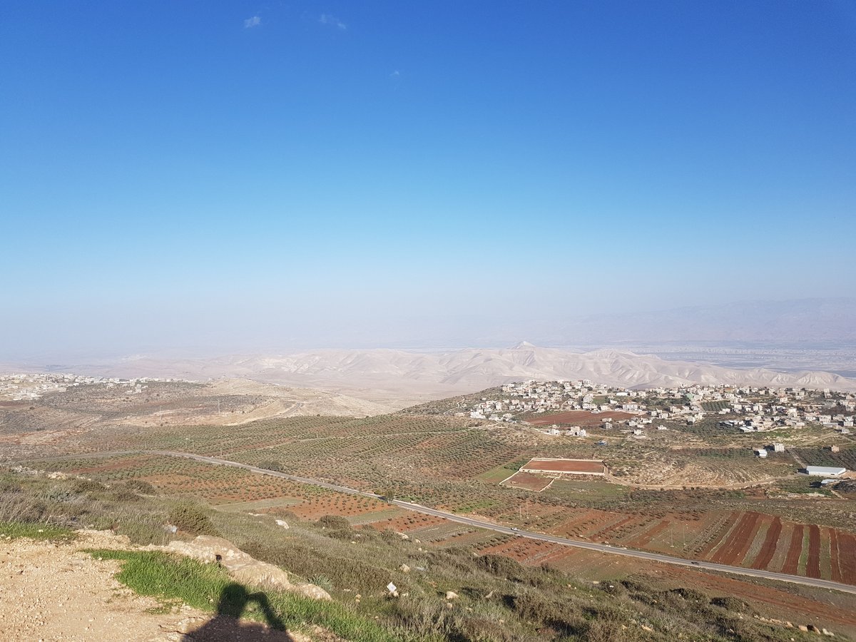 הכפר דומא לידו קרן סרטבא. מבט מתצפית קידה