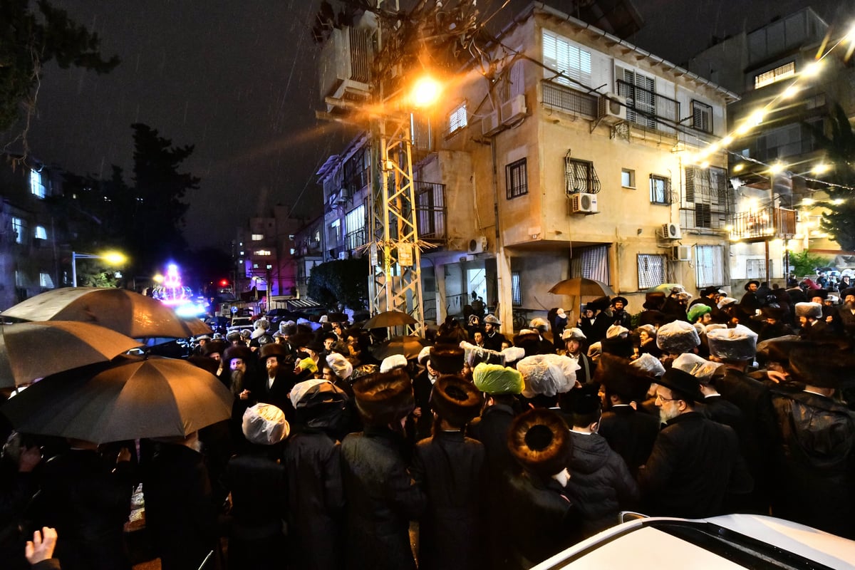 שנה לפטירת גאב"ד 'שבט הלוי': הוכנס ספר תורה