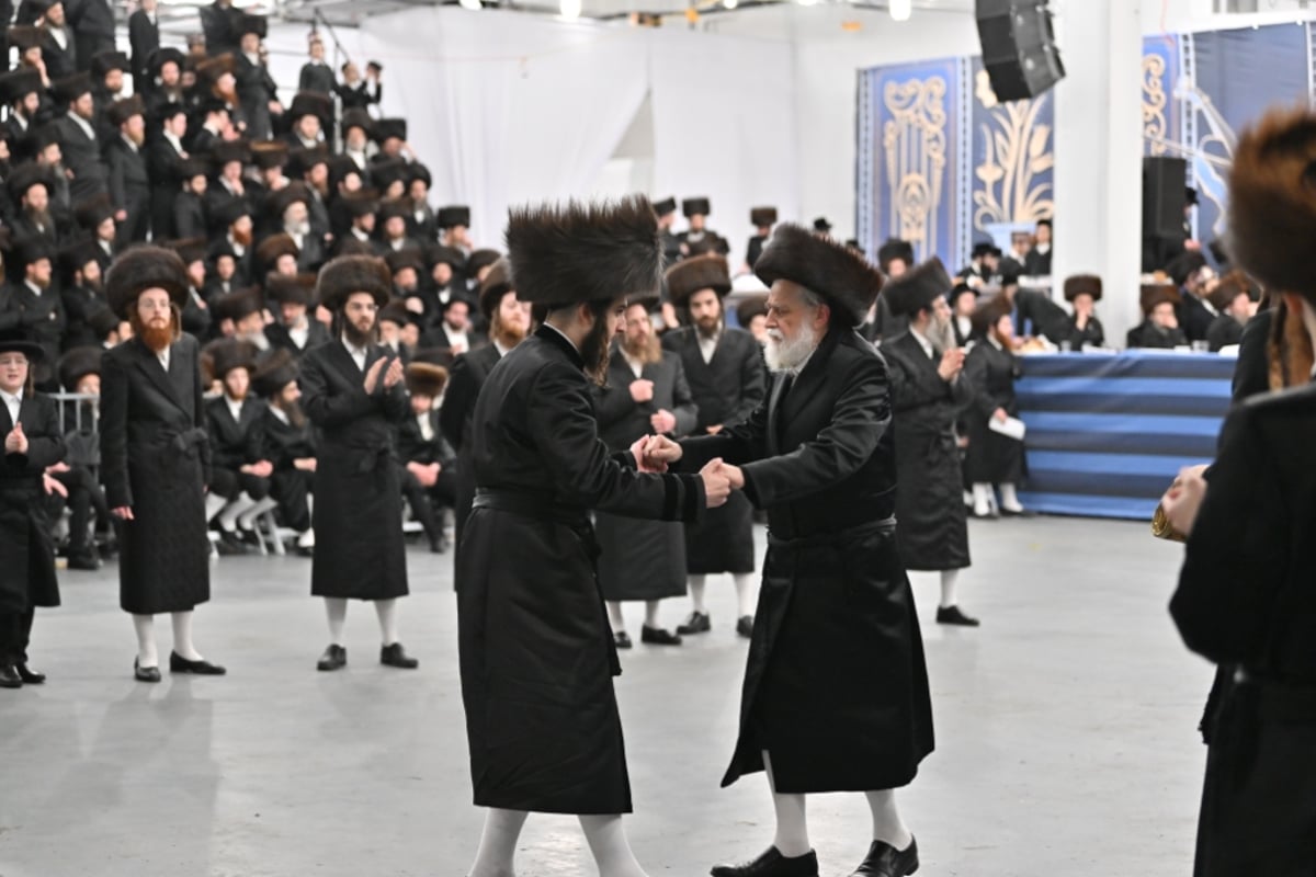 נכדת האדמו"ר מויז'ניץ נישאה בארה"ב • תיעוד