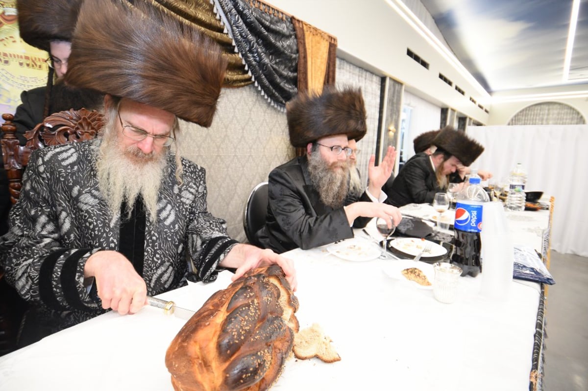 תיעוד: חתונה לנכד האדמו"ר מהארנסטייפל