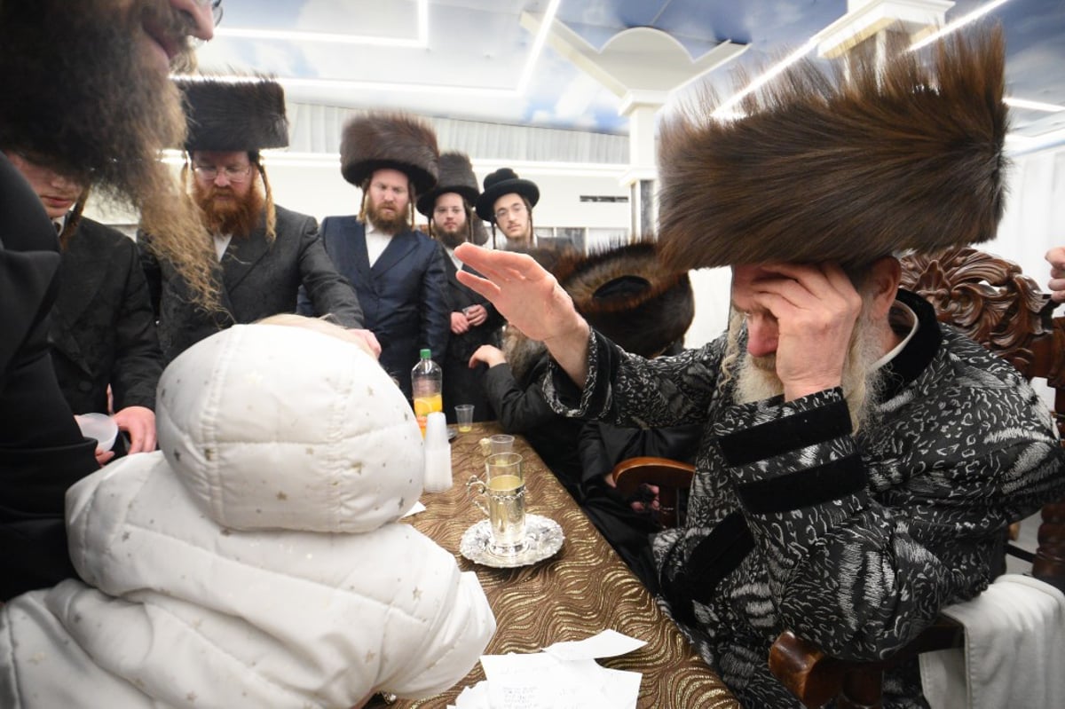 תיעוד: חתונה לנכד האדמו"ר מהארנסטייפל